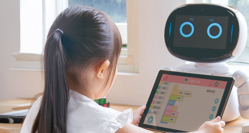 edubot หุ่นยนต์เพื่อการเรียนรู้ หุ่นยนต์เสริมพัฒนาการเด็ก
